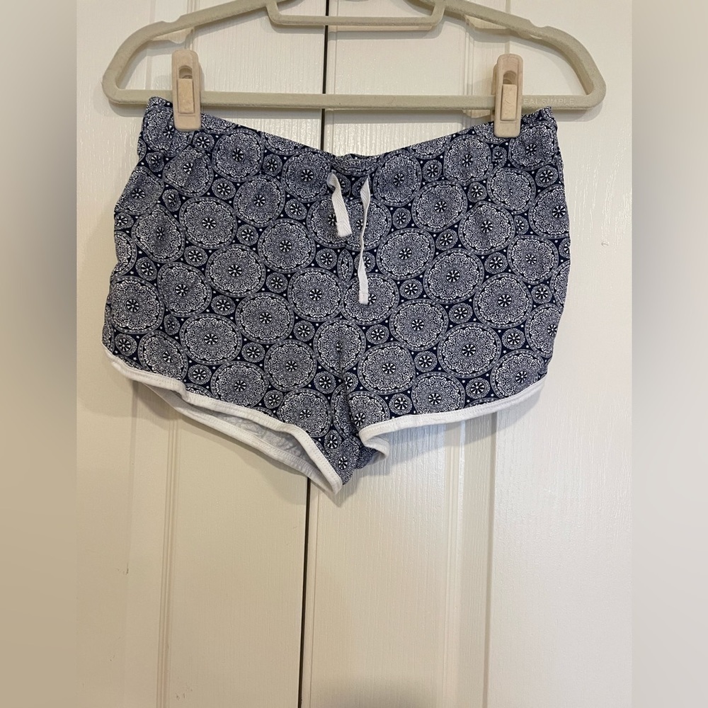 Atmosphere blue and white mandala shorts​​​​​​​​